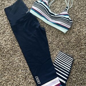 Lorna Jane Set Navy and Multicolor Leggings and Sports Bra